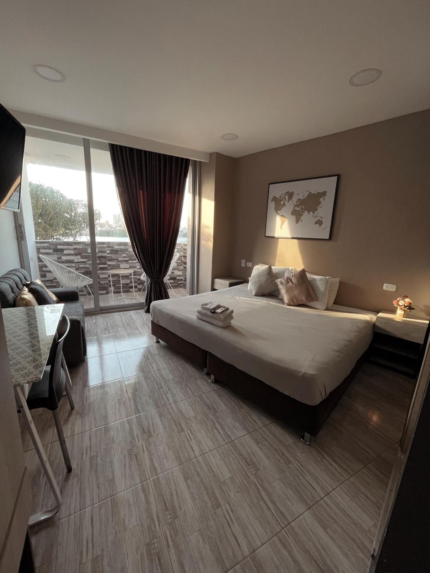 Suite Con Balcon Cerca Al Centro Cartagena Exterior photo